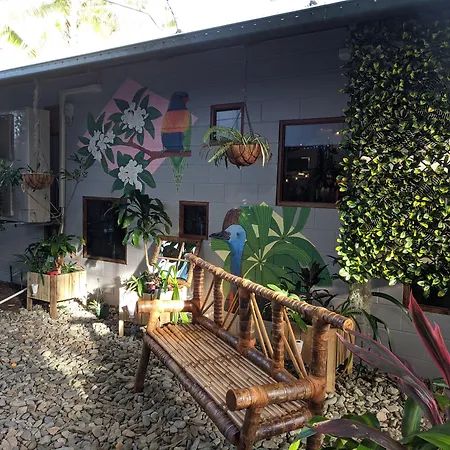 Summer House Cairns-2
